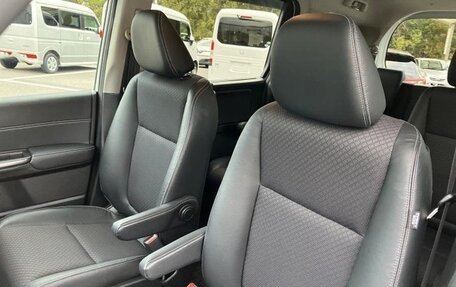 Honda Freed II, 2023 год, 1 270 000 рублей, 14 фотография