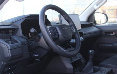 Toyota Hilux, 2025 год, 7 385 000 рублей, 12 фотография
