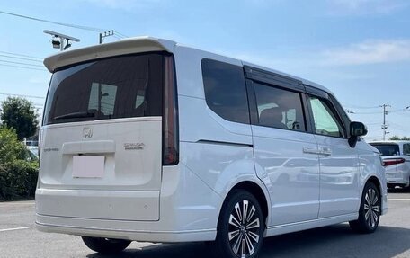 Honda Stepwgn, 2022 год, 2 224 000 рублей, 4 фотография