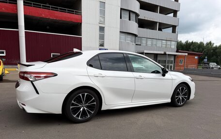 Toyota Camry, 2020 год, 2 800 000 рублей, 5 фотография