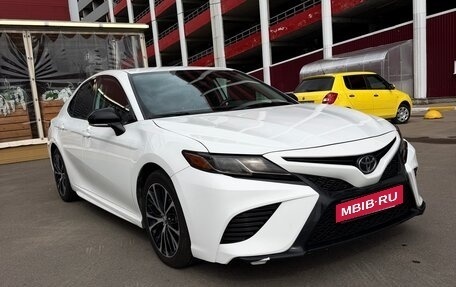 Toyota Camry, 2020 год, 2 800 000 рублей, 2 фотография
