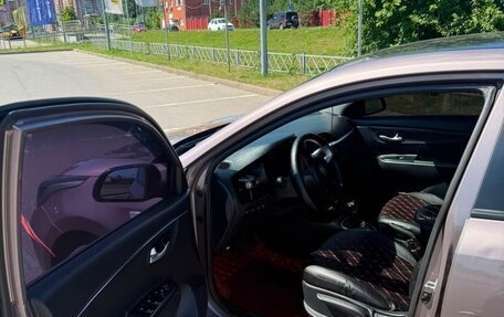 KIA Rio IV, 2019 год, 1 100 000 рублей, 25 фотография