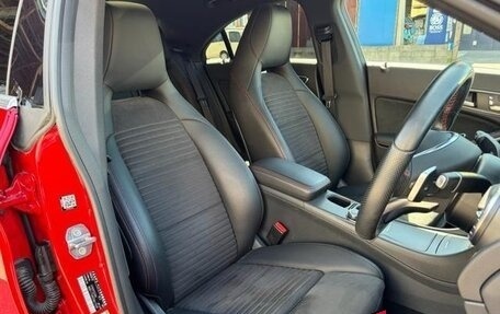 Mercedes-Benz CLA, 2018 год, 1 300 000 рублей, 8 фотография