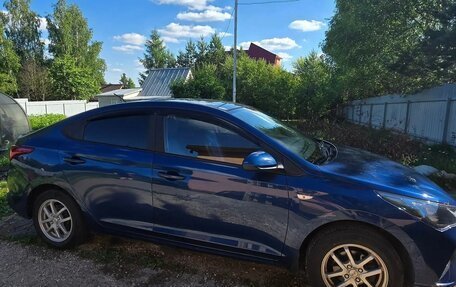 Hyundai Solaris II рестайлинг, 2022 год, 1 500 000 рублей, 3 фотография