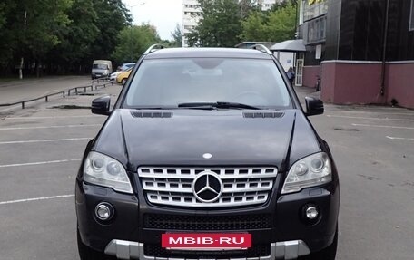 Mercedes-Benz M-Класс, 2011 год, 2 000 000 рублей, 2 фотография