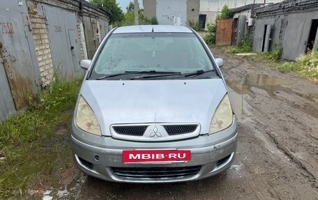Mitsubishi Colt VI рестайлинг, 2004 год, 225 000 рублей, 5 фотография
