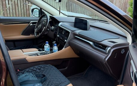 Lexus RX IV рестайлинг, 2016 год, 3 250 000 рублей, 3 фотография
