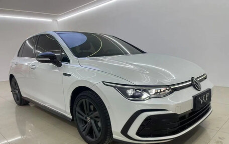 Volkswagen Golf VIII, 2022 год, 1 700 000 рублей, 4 фотография