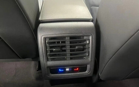 Volkswagen Golf VIII, 2022 год, 1 700 000 рублей, 15 фотография