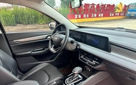 Ford Escort, 2021 год, 980 002 рублей, 15 фотография