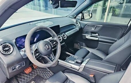 Mercedes-Benz GLB, 2023 год, 2 255 000 рублей, 11 фотография