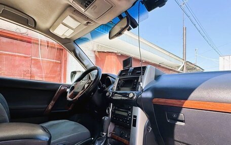 Toyota Land Cruiser Prado 150 рестайлинг 2, 2013 год, 3 200 000 рублей, 3 фотография