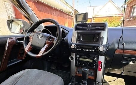 Toyota Land Cruiser Prado 150 рестайлинг 2, 2013 год, 3 200 000 рублей, 5 фотография