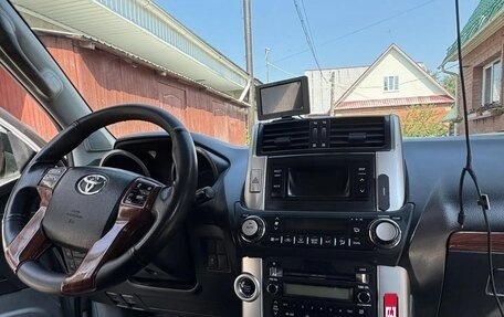 Toyota Land Cruiser Prado 150 рестайлинг 2, 2013 год, 3 200 000 рублей, 11 фотография