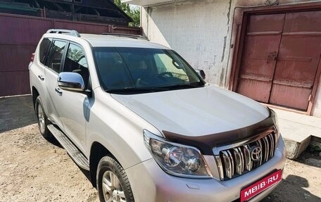 Toyota Land Cruiser Prado 150 рестайлинг 2, 2013 год, 3 200 000 рублей, 23 фотография