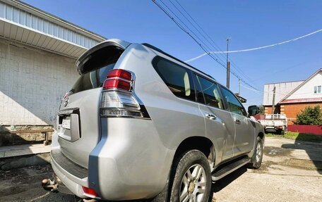 Toyota Land Cruiser Prado 150 рестайлинг 2, 2013 год, 3 200 000 рублей, 31 фотография