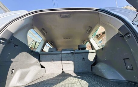 Toyota Land Cruiser Prado 150 рестайлинг 2, 2013 год, 3 200 000 рублей, 28 фотография