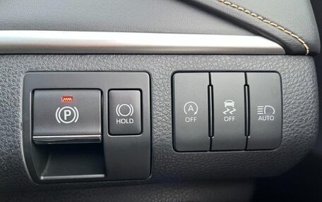 Toyota Harrier, 2019 год, 2 146 000 рублей, 21 фотография