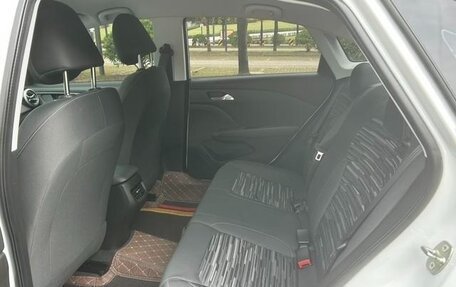 Chevrolet Monza, 2022 год, 1 075 000 рублей, 13 фотография