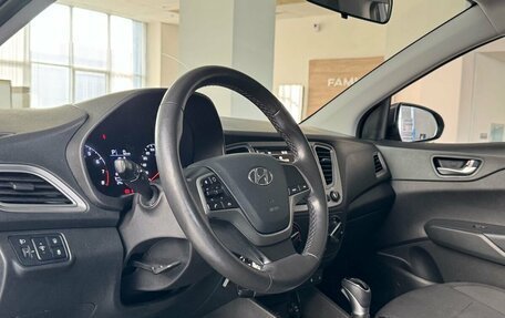 Hyundai Solaris II рестайлинг, 2021 год, 1 550 000 рублей, 17 фотография