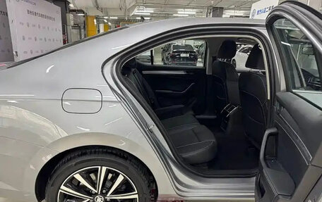 Skoda Superb, 2025 год, 1 815 000 рублей, 14 фотография