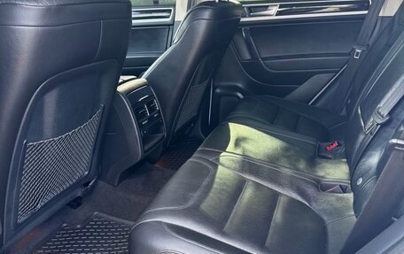 Volkswagen Touareg III, 2017 год, 4 650 000 рублей, 4 фотография