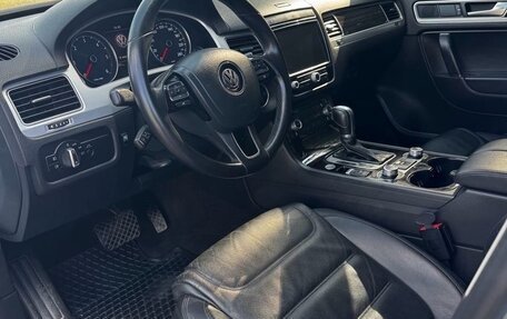Volkswagen Touareg III, 2017 год, 4 650 000 рублей, 9 фотография