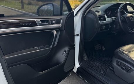 Volkswagen Touareg III, 2017 год, 4 650 000 рублей, 8 фотография