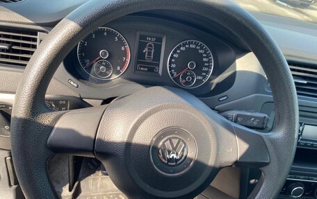 Volkswagen Jetta VI, 2013 год, 1 300 000 рублей, 9 фотография