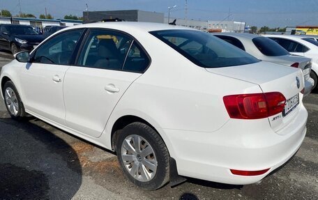 Volkswagen Jetta VI, 2013 год, 1 300 000 рублей, 5 фотография