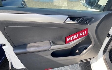 Volkswagen Jetta VI, 2013 год, 1 300 000 рублей, 6 фотография