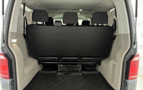 Volkswagen Caravelle T6 рестайлинг, 2017 год, 2 899 000 рублей, 7 фотография