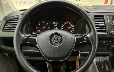 Volkswagen Caravelle T6 рестайлинг, 2017 год, 2 899 000 рублей, 14 фотография