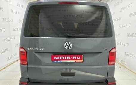 Volkswagen Caravelle T6 рестайлинг, 2017 год, 2 899 000 рублей, 5 фотография