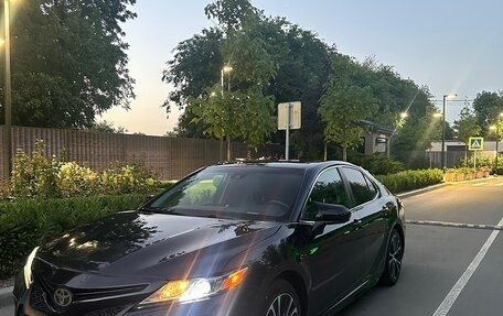 Toyota Camry, 2018 год, 2 300 000 рублей, 14 фотография