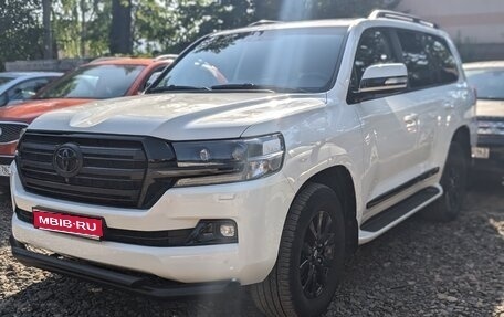 Toyota Land Cruiser 200, 2017 год, 5 200 000 рублей, 1 фотография
