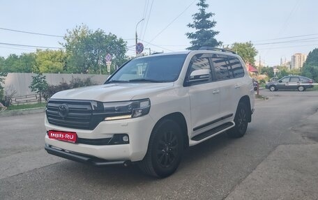 Toyota Land Cruiser 200, 2017 год, 5 200 000 рублей, 14 фотография