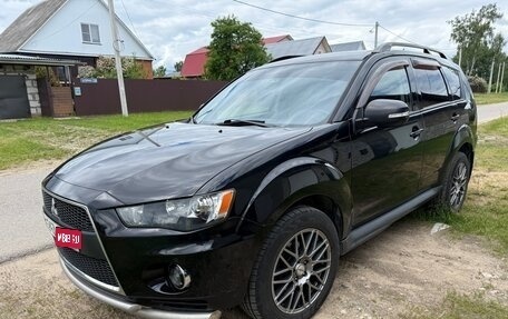 Mitsubishi Outlander III рестайлинг 3, 2011 год, 1 050 000 рублей, 1 фотография
