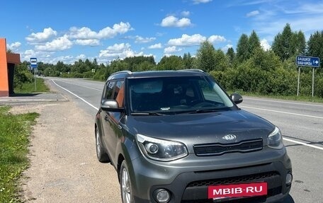 KIA Soul II рестайлинг, 2017 год, 1 790 000 рублей, 3 фотография