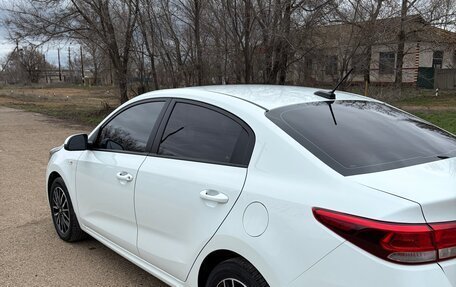 KIA Rio IV, 2018 год, 1 400 000 рублей, 3 фотография