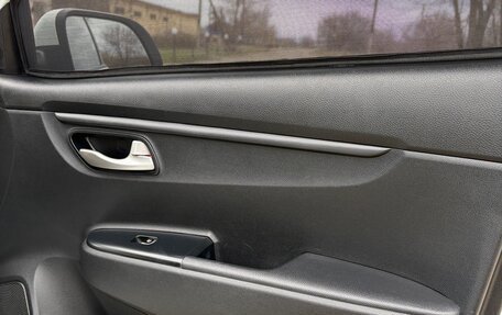 KIA Rio IV, 2018 год, 1 400 000 рублей, 10 фотография
