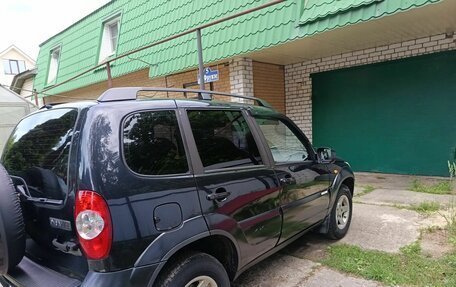 Chevrolet Niva I рестайлинг, 2011 год, 339 000 рублей, 3 фотография