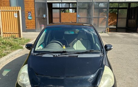 Honda Fit III, 2004 год, 400 000 рублей, 4 фотография