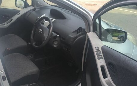 Toyota Vitz, 2009 год, 555 000 рублей, 17 фотография