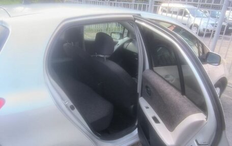 Toyota Vitz, 2009 год, 555 000 рублей, 10 фотография