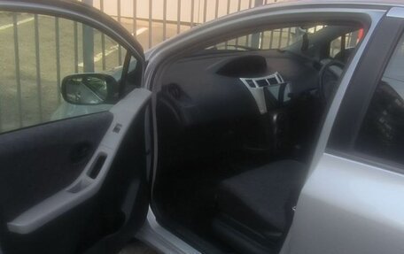 Toyota Vitz, 2009 год, 555 000 рублей, 25 фотография