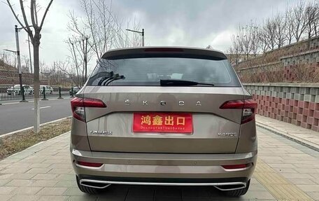Skoda Karoq I, 2022 год, 1 890 000 рублей, 4 фотография