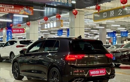Volkswagen Golf VIII, 2023 год, 1 610 000 рублей, 6 фотография