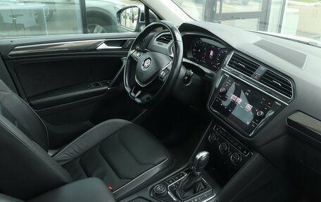 Volkswagen Tiguan II, 2017 год, 2 776 000 рублей, 6 фотография