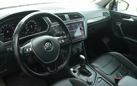 Volkswagen Tiguan II, 2017 год, 2 776 000 рублей, 5 фотография